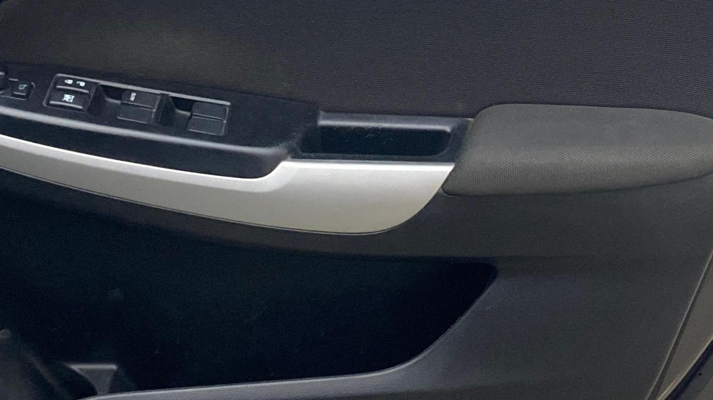 2018 Maruti Baleno DELTA PETROL 1.2, Petrol, Manual, 1,02,838 km, Driver Side Door Panels Control
