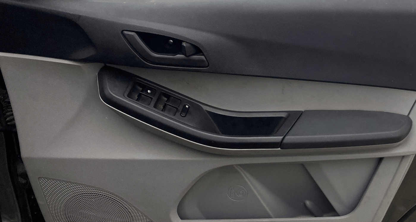 2024 Tata Tiago XT PETROL, Petrol, Manual, 18,221 km, Driver Side Door Panels Control