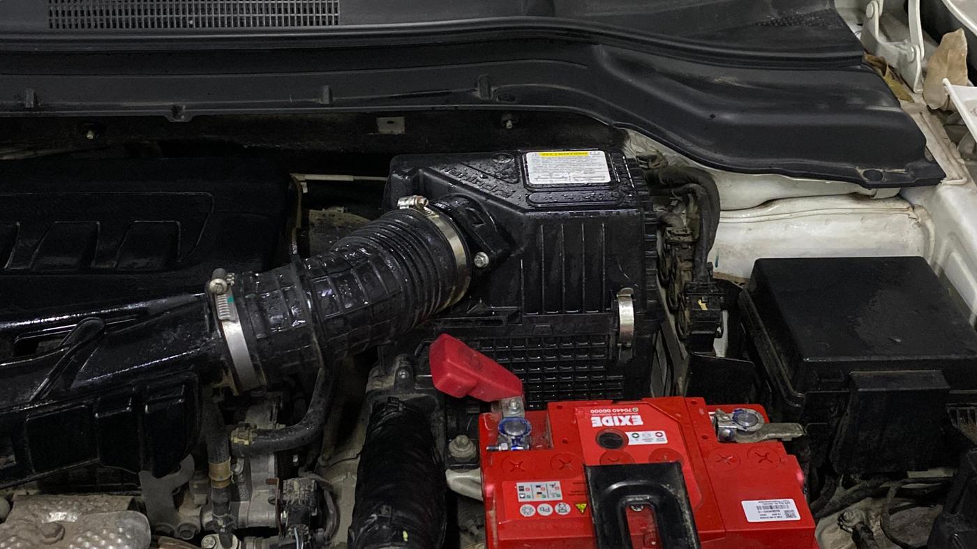 2021 Mahindra XUV300 W8 (O) 1.2 PETROL, Petrol, Manual, 44,993 km, Engine View - Left