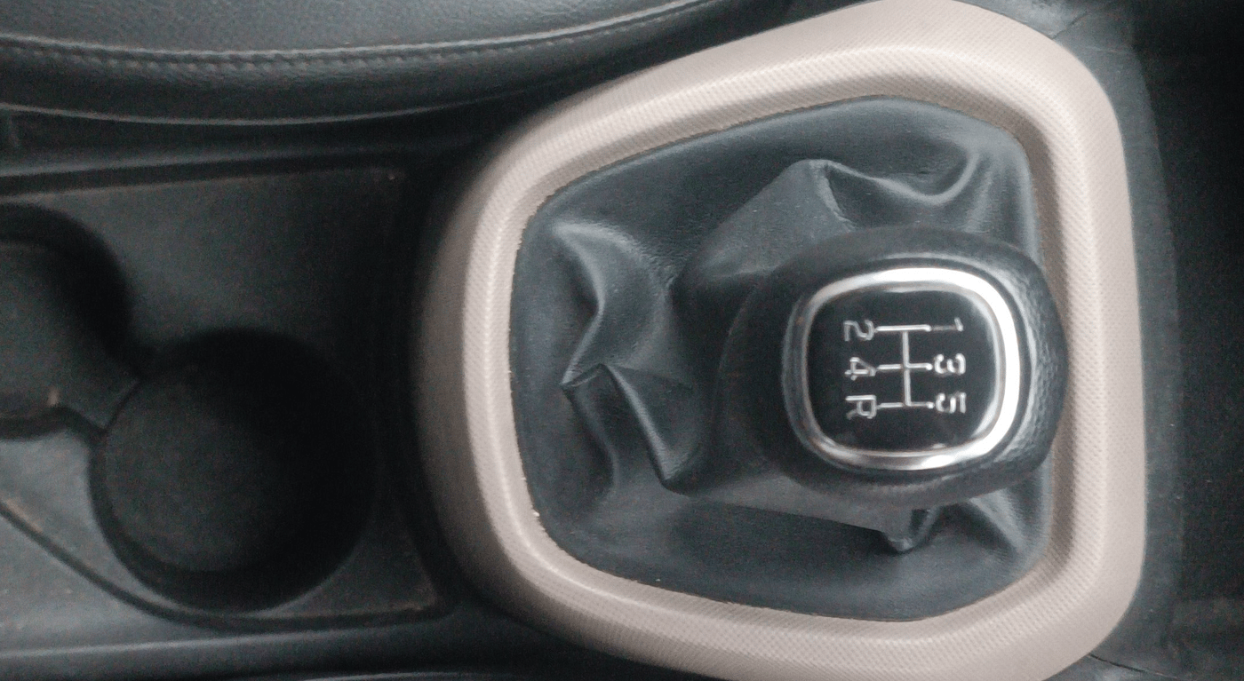 2015 Hyundai Grand i10 ASTA (O) 1.2 KAPPA VTVT, Petrol, Manual, 62,879 km, Gear Lever