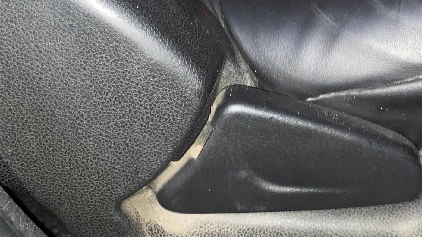 2019 Renault Kwid RXL, Petrol, Manual, 67,177 km, Driver Side Adjustment Panel