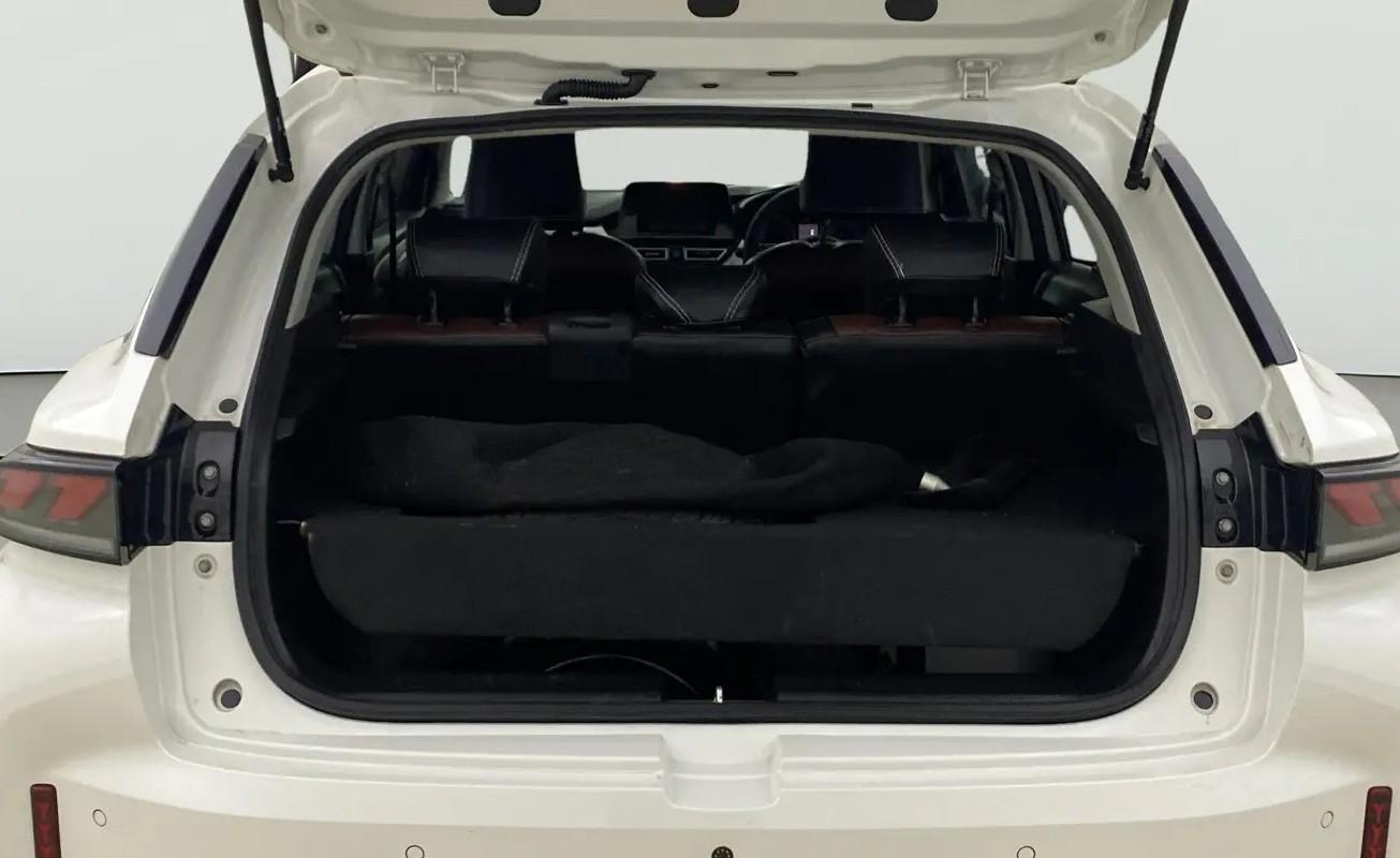 2025 Maruti FRONX DELTA CNG 1.2 MT, CNG, Manual, 5,506 km, Boot Inside