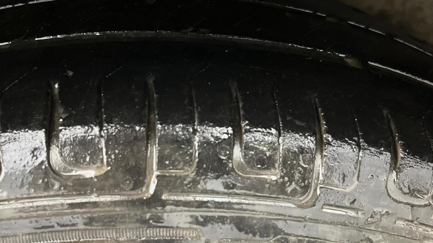 2018 Maruti Swift VXI, Petrol, Manual, 49,071 km, Right Rear Tyre Tread