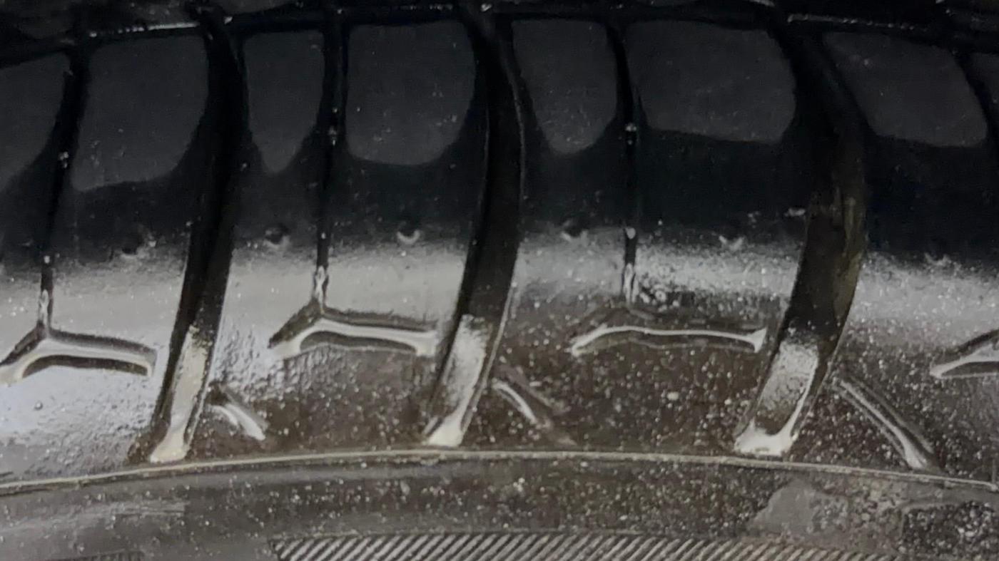 2021 Tata ALTROZ XZ PETROL, Petrol, Manual, 62,922 km, Left Front Tyre Tread