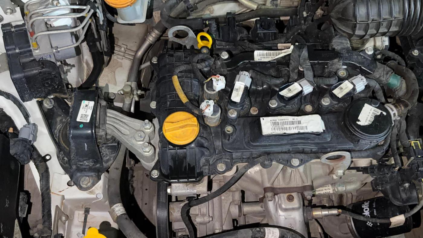 2021 Tata ALTROZ XZ PETROL, Petrol, Manual, 62,922 km, Engine View - Right