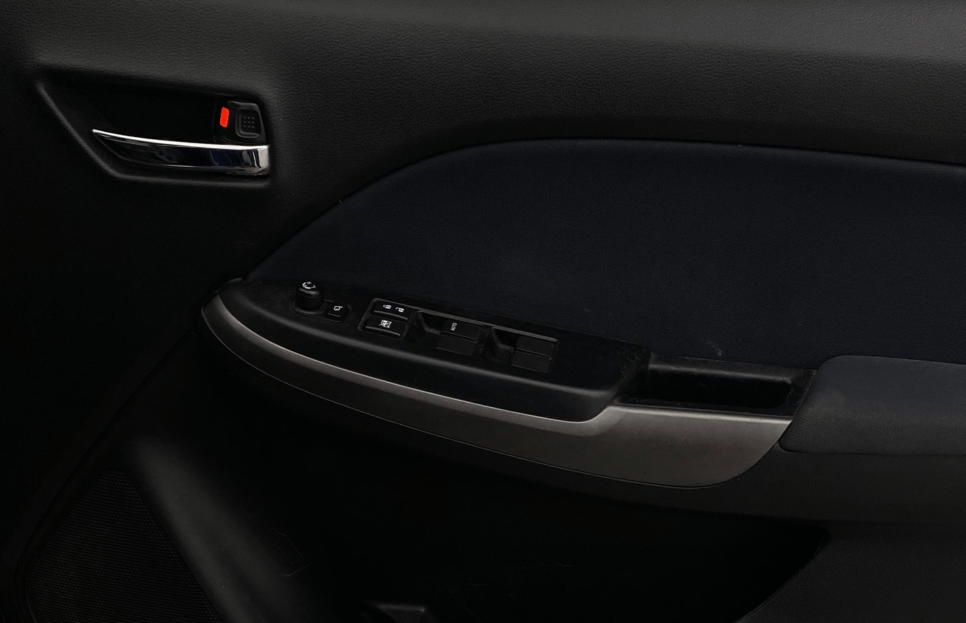 2021 Maruti Baleno ZETA PETROL 1.2, Petrol, Manual, 34,234 km, Driver Side Door Panels Control