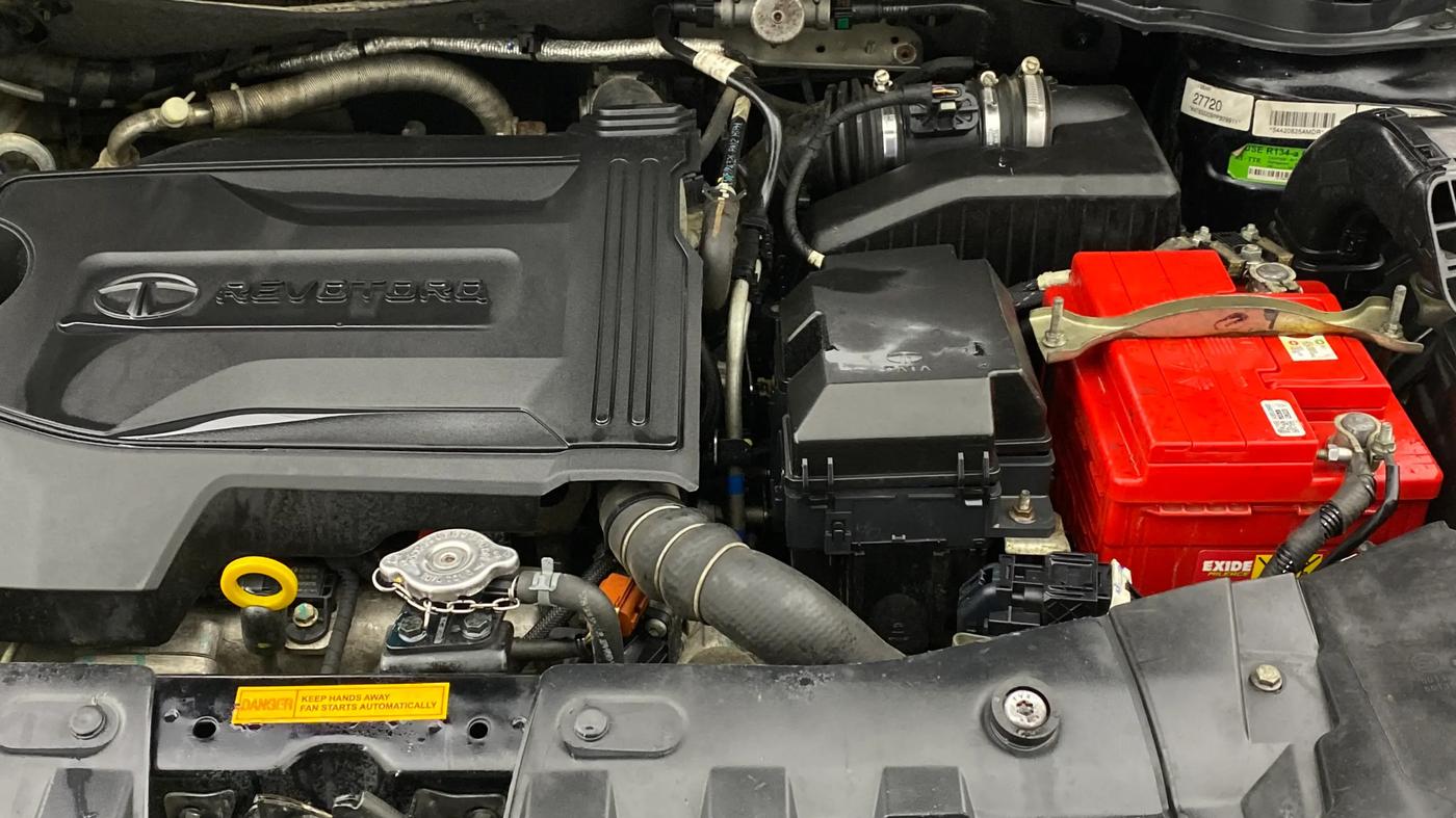 2023 Tata ALTROZ XZ PLUS DIESEL DARK EDITION, Diesel, Manual, 67,338 km, Engine View - Left