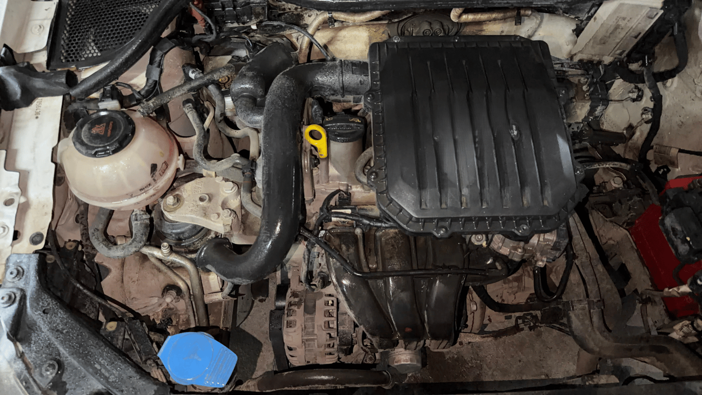 2019 Volkswagen Ameo COMFORTLINE 1.0L, Petrol, Manual, 1,17,574 km, Engine View - Right