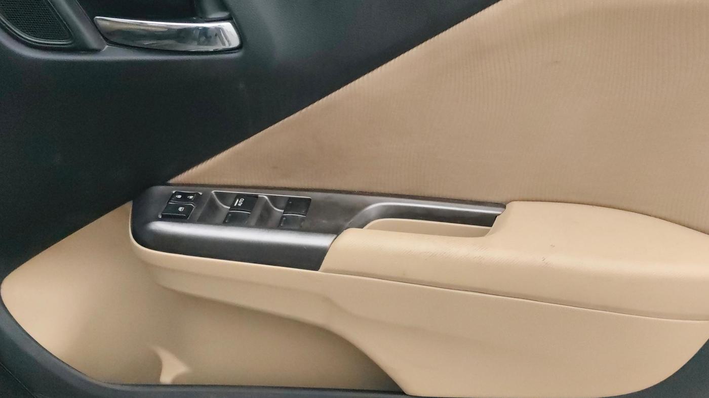 2015 Honda City 1.5L I-VTEC V MT, Petrol, Manual, 61,650 km, Driver Side Door Panels Control