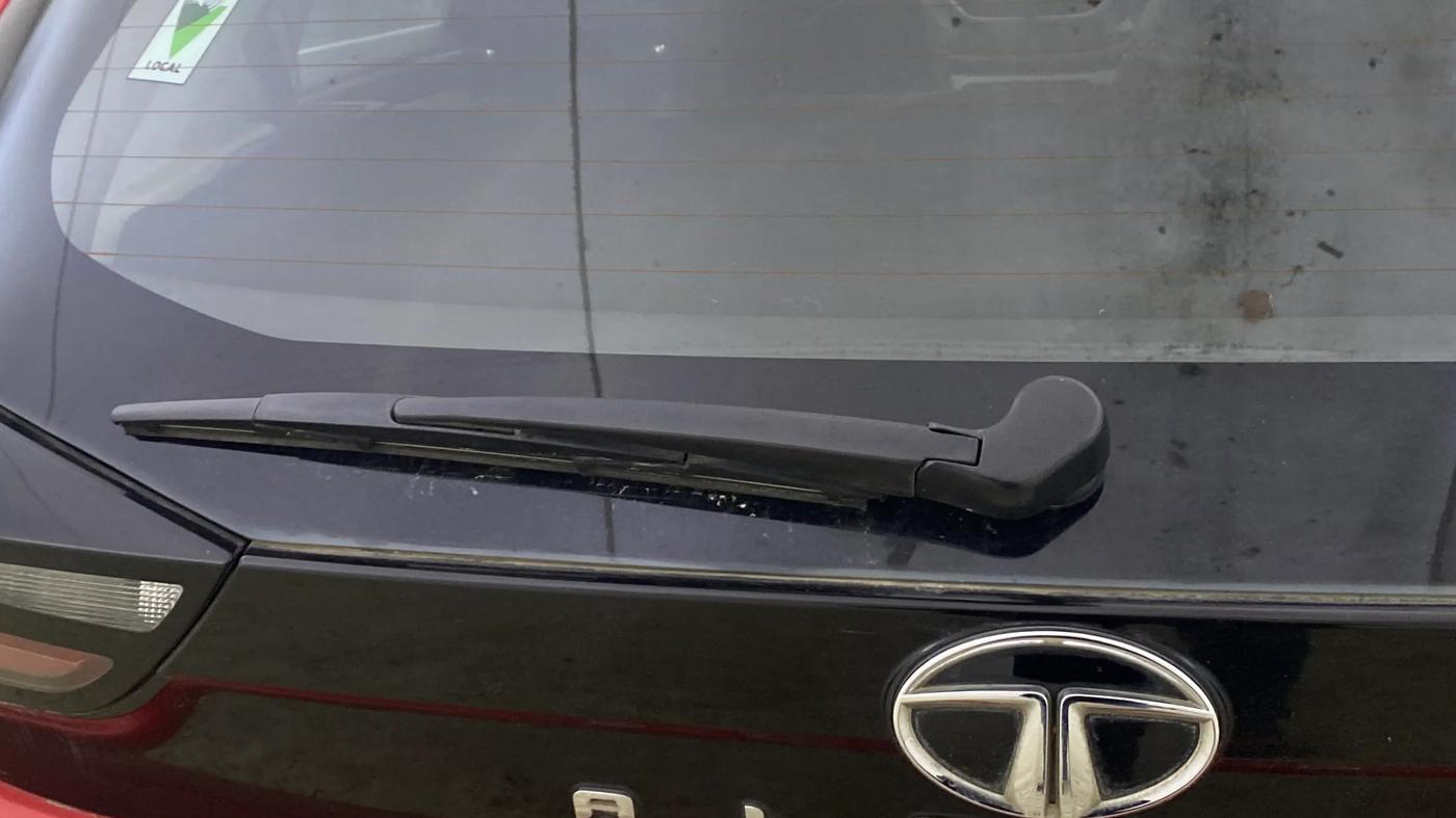 2021 Tata ALTROZ XZ PLUS PETROL, Petrol, Manual, 29,312 km, Rear Wiper