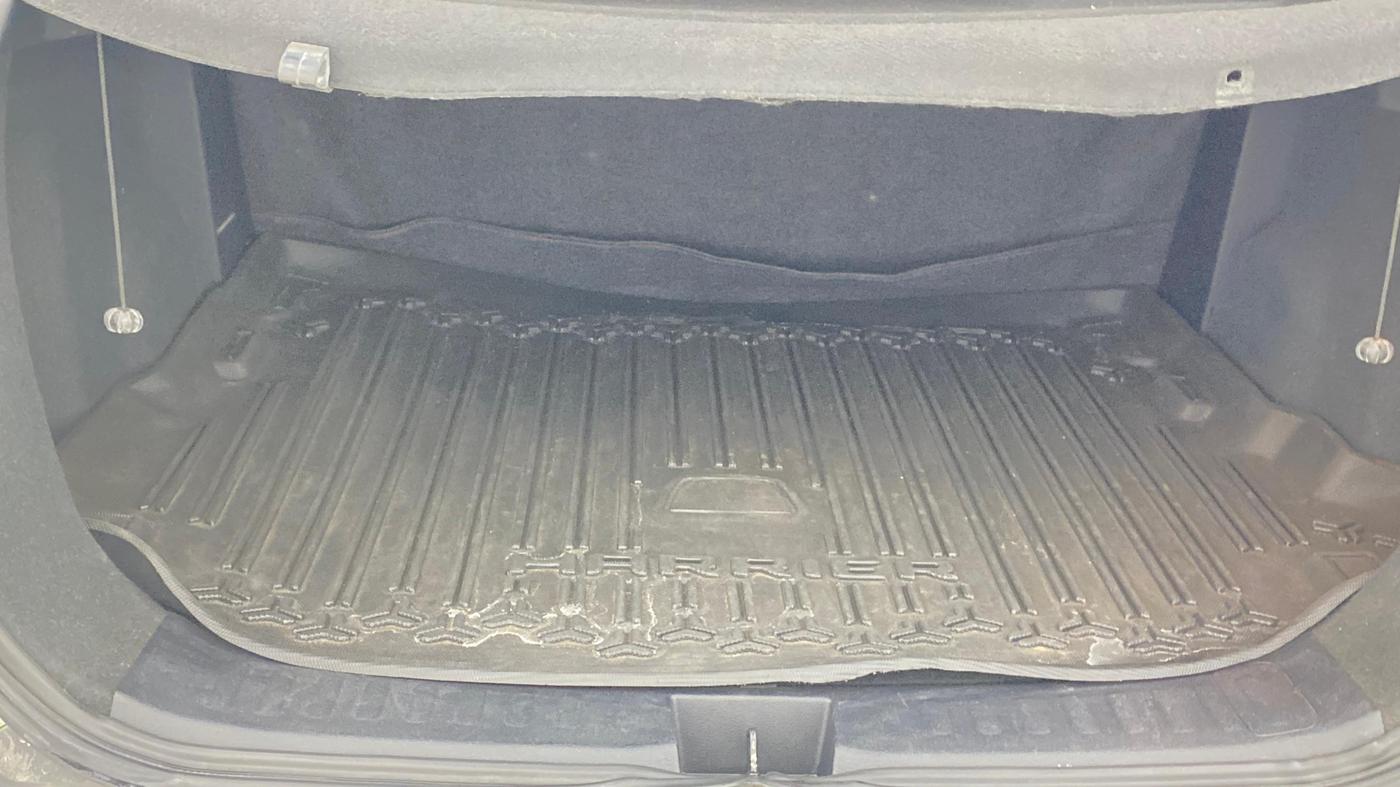2021 Tata Harrier XMA 2.0L KRYOTEC, Diesel, Automatic, 72,640 km, Boot Inside