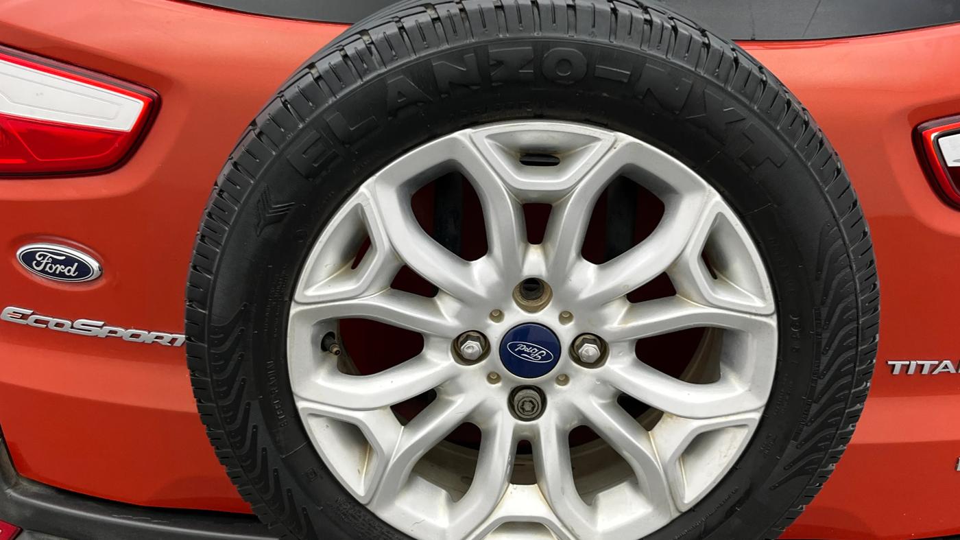 2014 Ford Ecosport TITANIUM 1.5L DIESEL (OPT), Diesel, Manual, 1,13,828 km, Spare Tyre