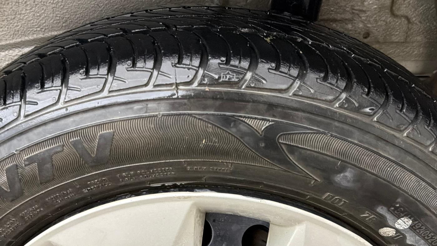 2020 Maruti New Wagon-R VXI 1.0, Petrol, Manual, 38,209 km, Left Rear Tyre Tread