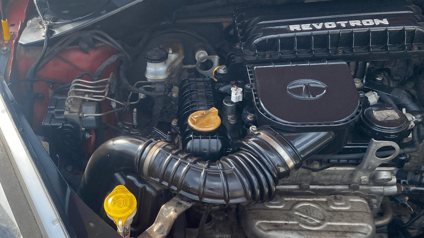 2018 Tata Tiago XZA PETROL, Petrol, Automatic, 66,721 km, Engine View - Right