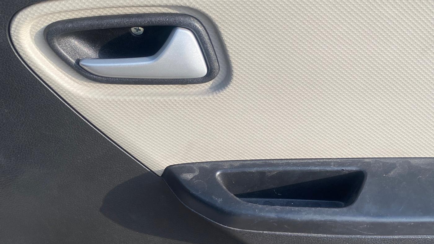 2021 Maruti Alto VXI, Petrol, Manual, 18,618 km, Driver Side Door Panels Control