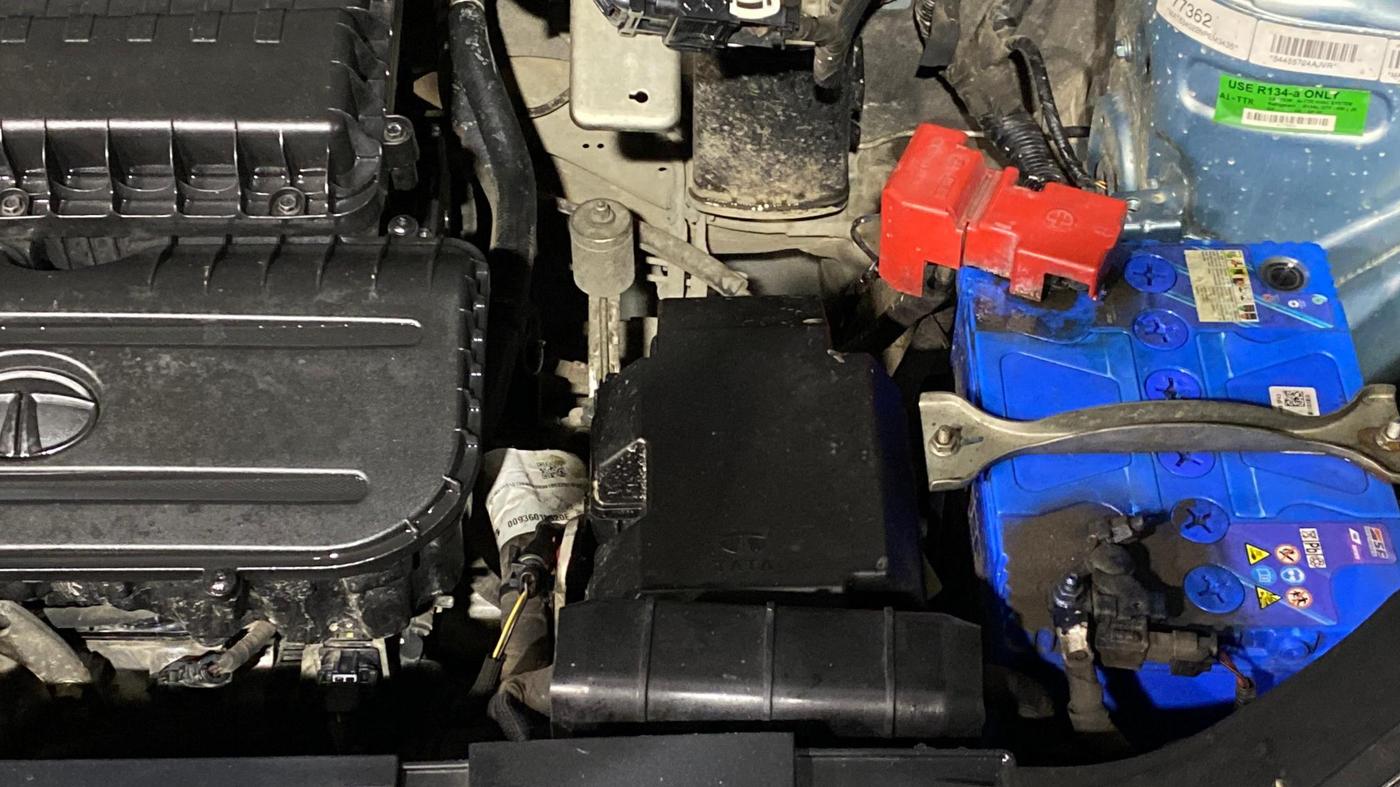 2022 Tata PUNCH ADVENTURE MT, Petrol, Manual, 60,468 km, Engine View - Left