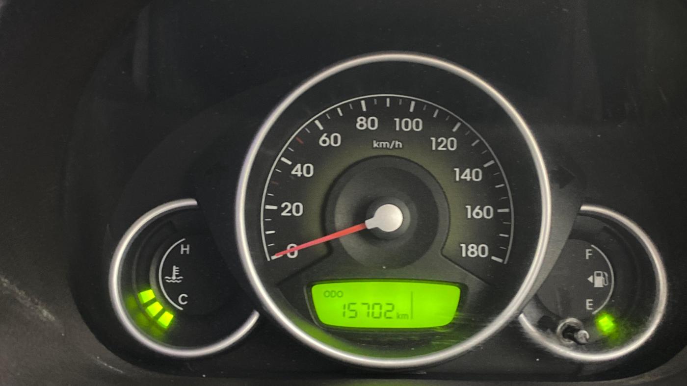 2016 Hyundai Eon SPORTZ, Petrol, Manual, 15,698 km, Odometer Image