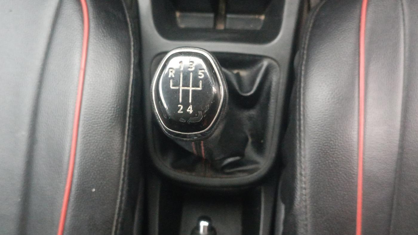 2020 Renault Kwid RXT 1.0 (O), Petrol, Manual, 72,008 km, Gear Lever