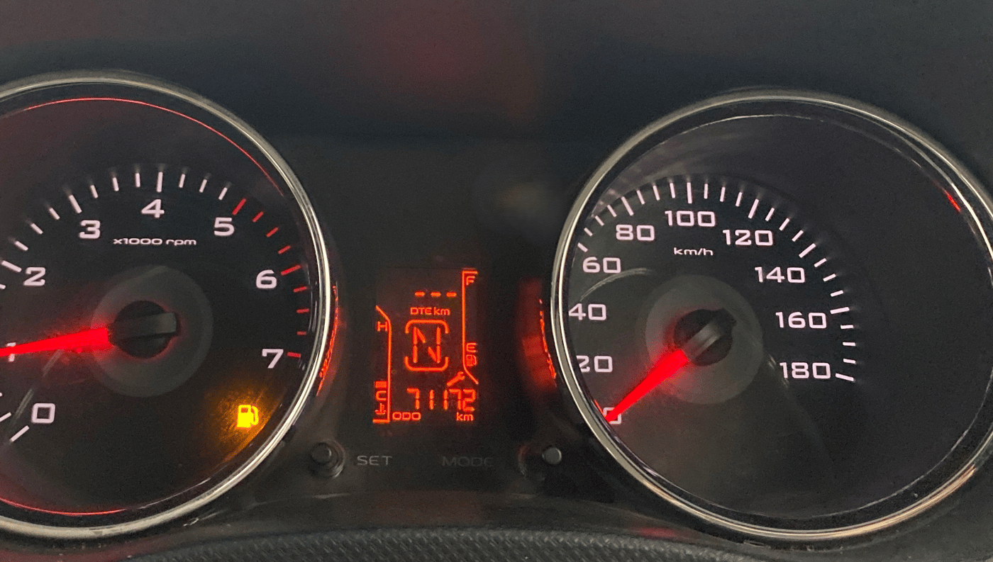 2017 Mahindra TUV300 T8, Diesel, Manual, 71,150 km, Odometer Image
