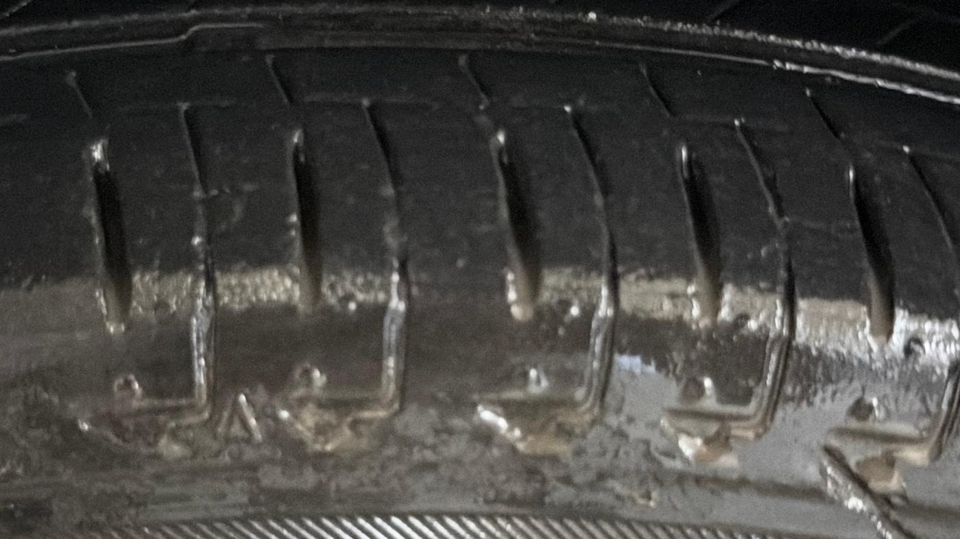 2021 Honda Amaze 1.2L I-VTEC S CVT, Petrol, Automatic, 39,827 km, Left Front Tyre Tread