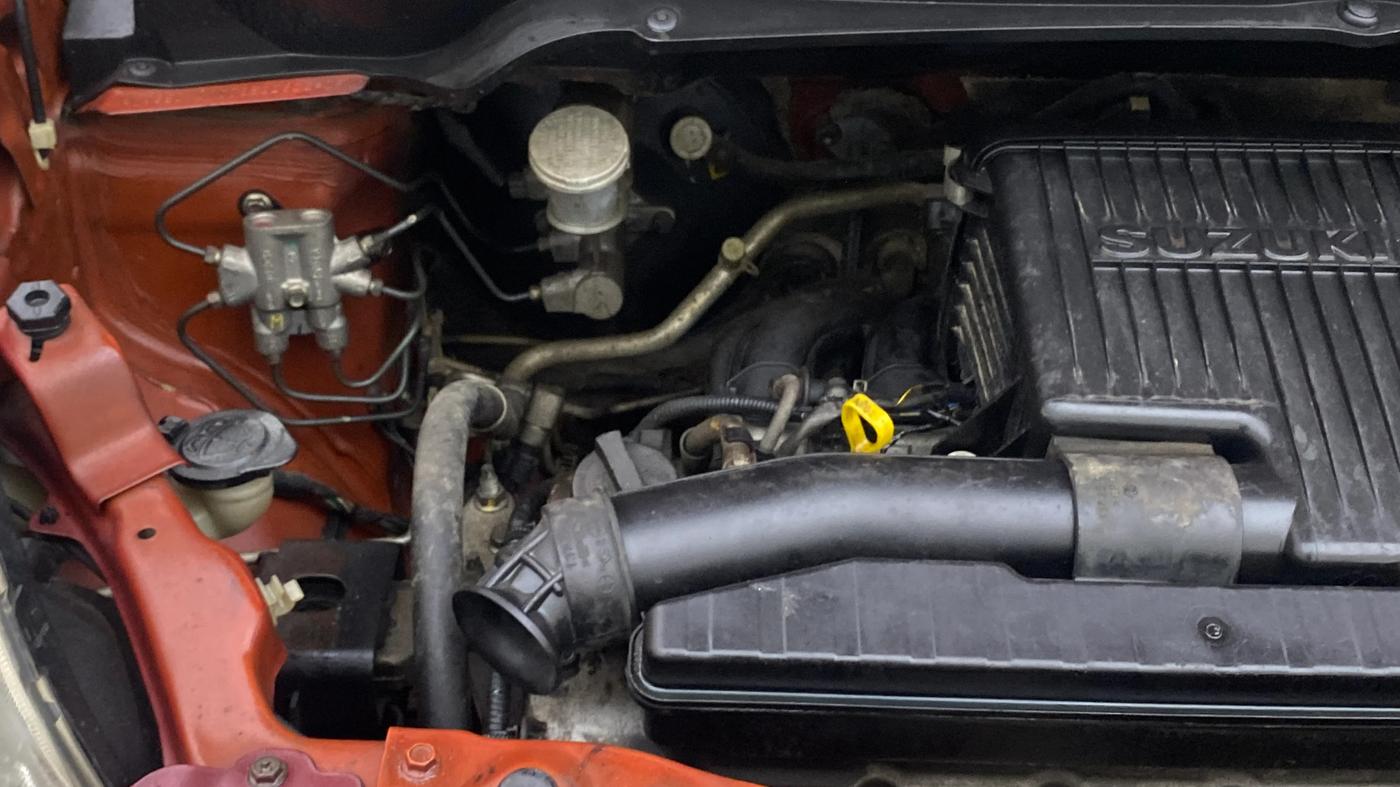 2015 Maruti Ritz VXI, Petrol, Manual, 1,00,554 km, Engine View - Right