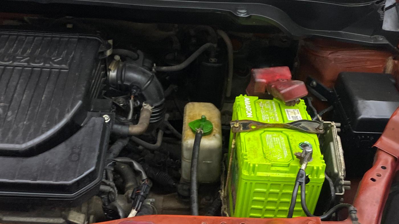 2015 Maruti Ritz VXI, Petrol, Manual, 1,00,554 km, Engine View - Left