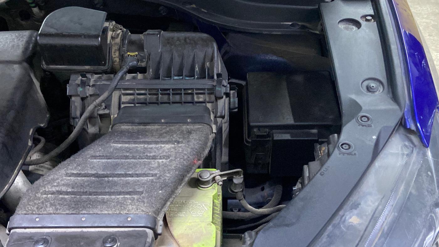 2021 Mahindra XUV700 AX 7 LUXURY D AT 7 STR, Diesel, Automatic, 75,523 km, Engine View - Left