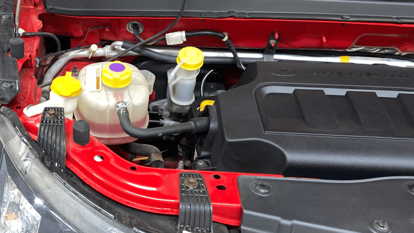 2020 Mahindra KUV 100 NXT K2+ P 6 STR, Petrol, Manual, 22,617 km, Engine View - Right