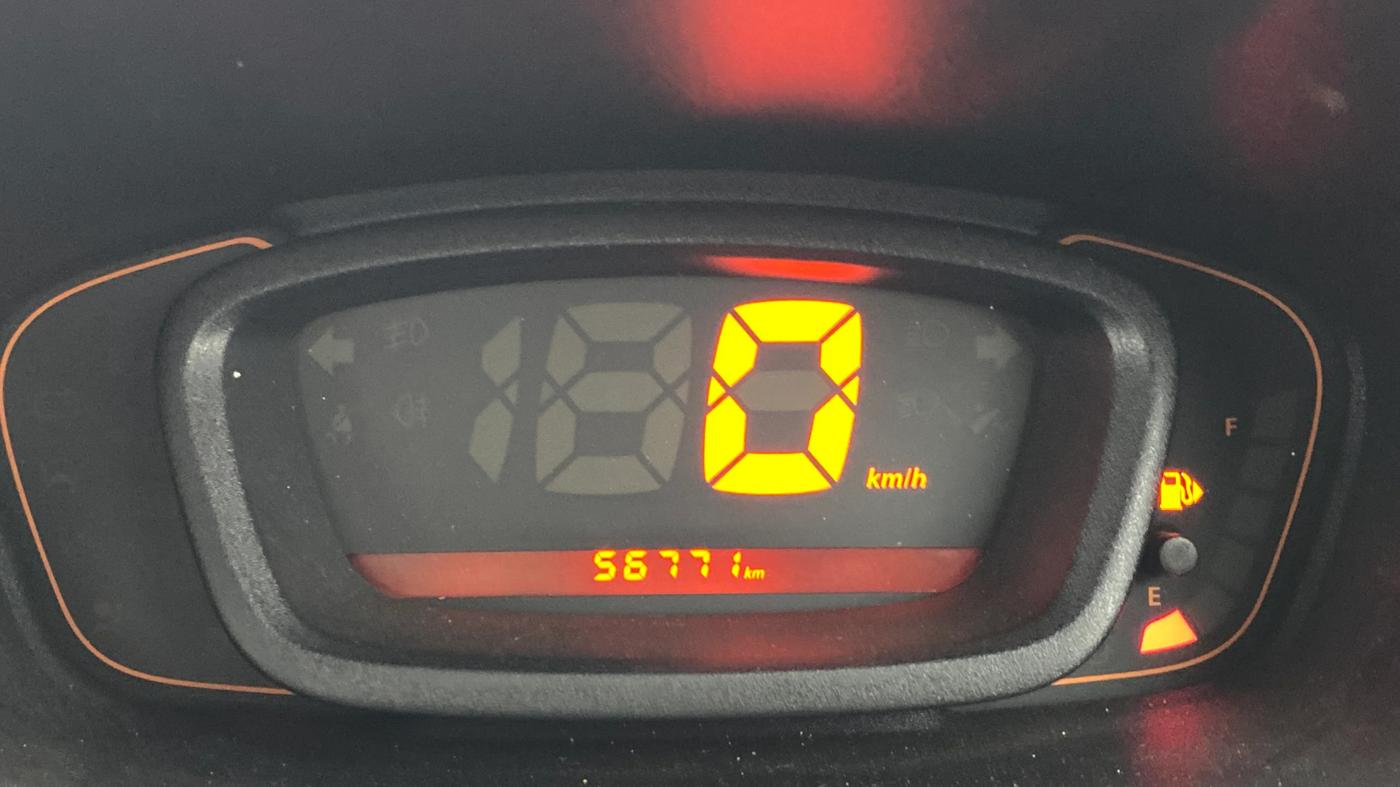2016 Renault Kwid RXT 0.8, Petrol, Manual, 56,767 km, Odometer Image