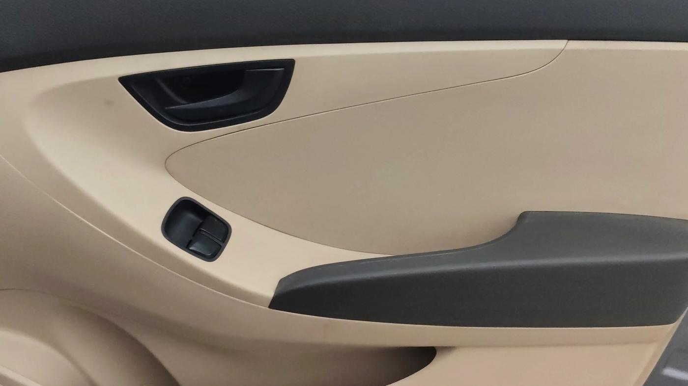 2017 Hyundai Eon ERA +, Petrol, Manual, 27,178 km, Driver Side Door Panels Control