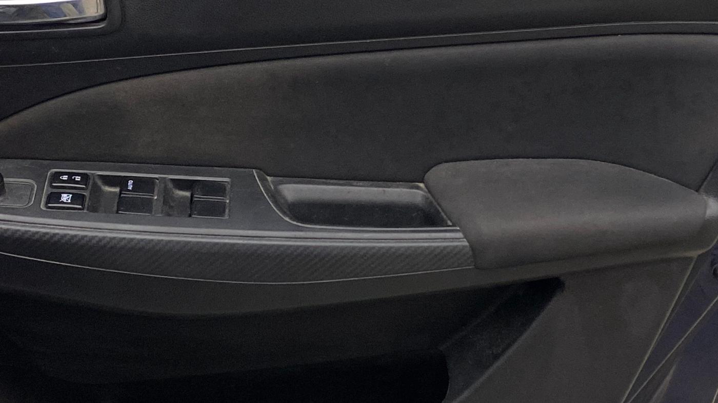 2021 Maruti Swift VXI, Petrol, Manual, 55,990 km, Driver Side Door Panels Control