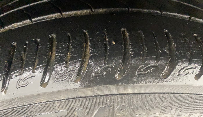 2022 Tata ALTROZ XZ PETROL, Petrol, Manual, 37,724 km, Right Front Tyre Tread