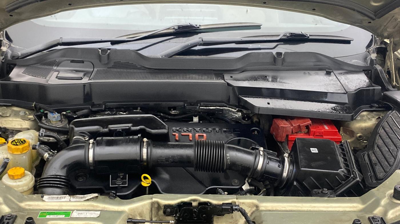 2022 Tata Safari XZ PLUS 6S KAZIRANGA, Diesel, Manual, 97,985 km, Engine View