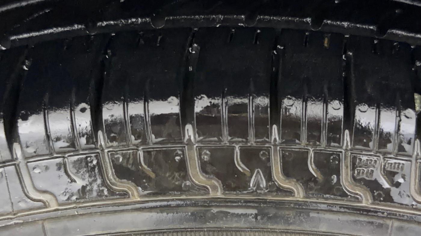 2019 Maruti Dzire VXI, Petrol, Manual, 78,493 km, Right Front Tyre Tread