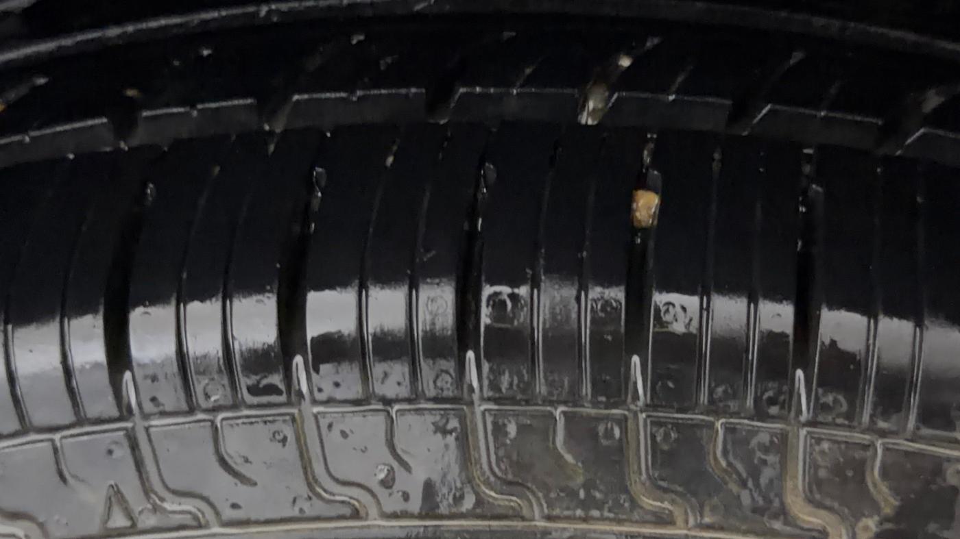 2019 Maruti Dzire VXI, Petrol, Manual, 78,493 km, Left Rear Tyre Tread