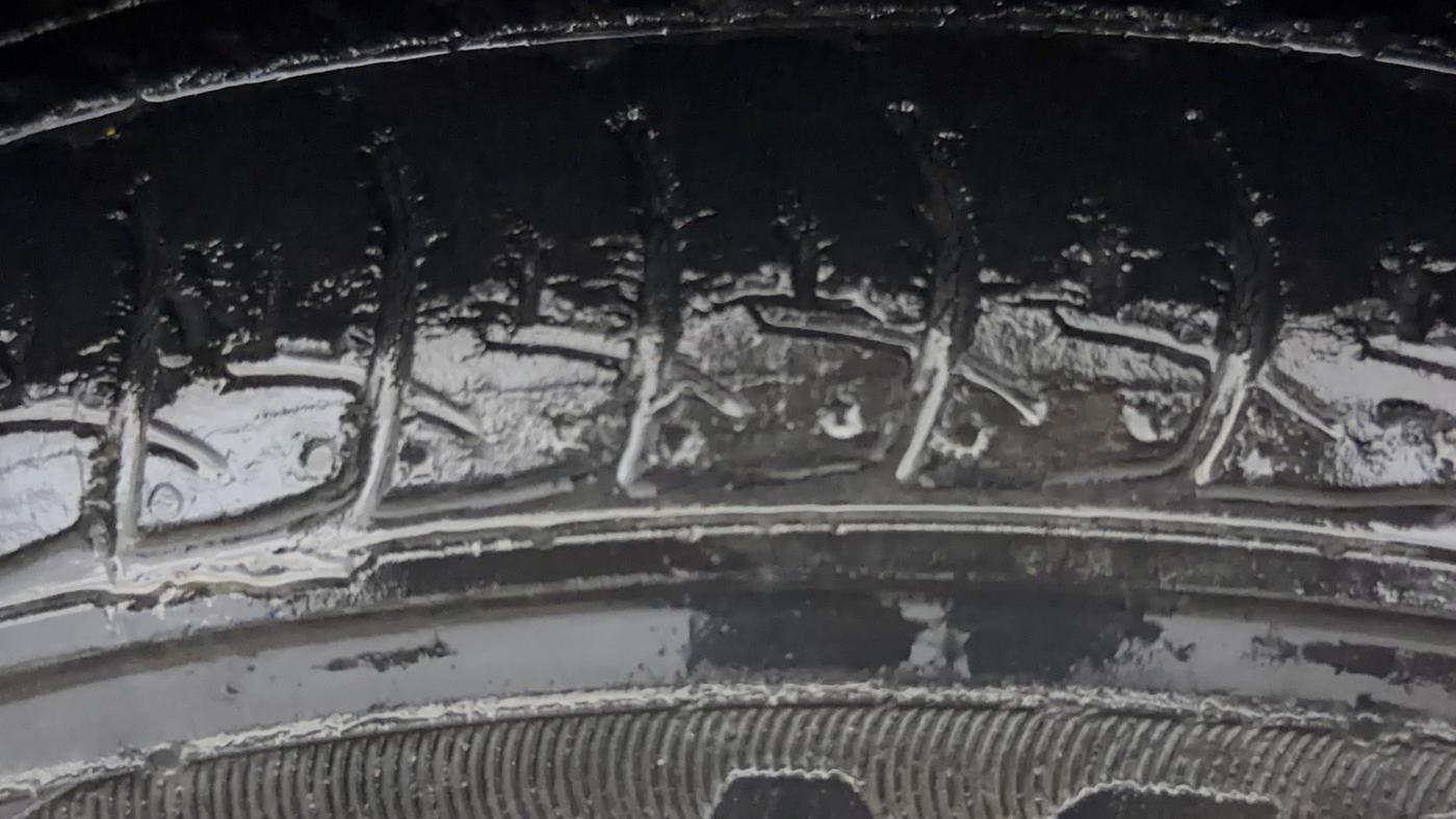 2016 Maruti Celerio VXI, Petrol, Manual, 48,887 km, Left Front Tyre Tread