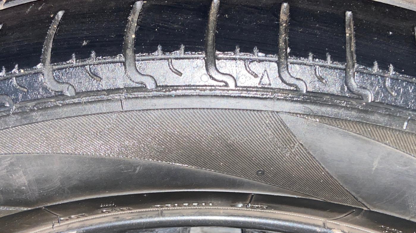 2019 Hyundai Elite i20 SPORTZ PLUS 1.2, CNG, Manual, 87,030 km, Left Rear Tyre Tread