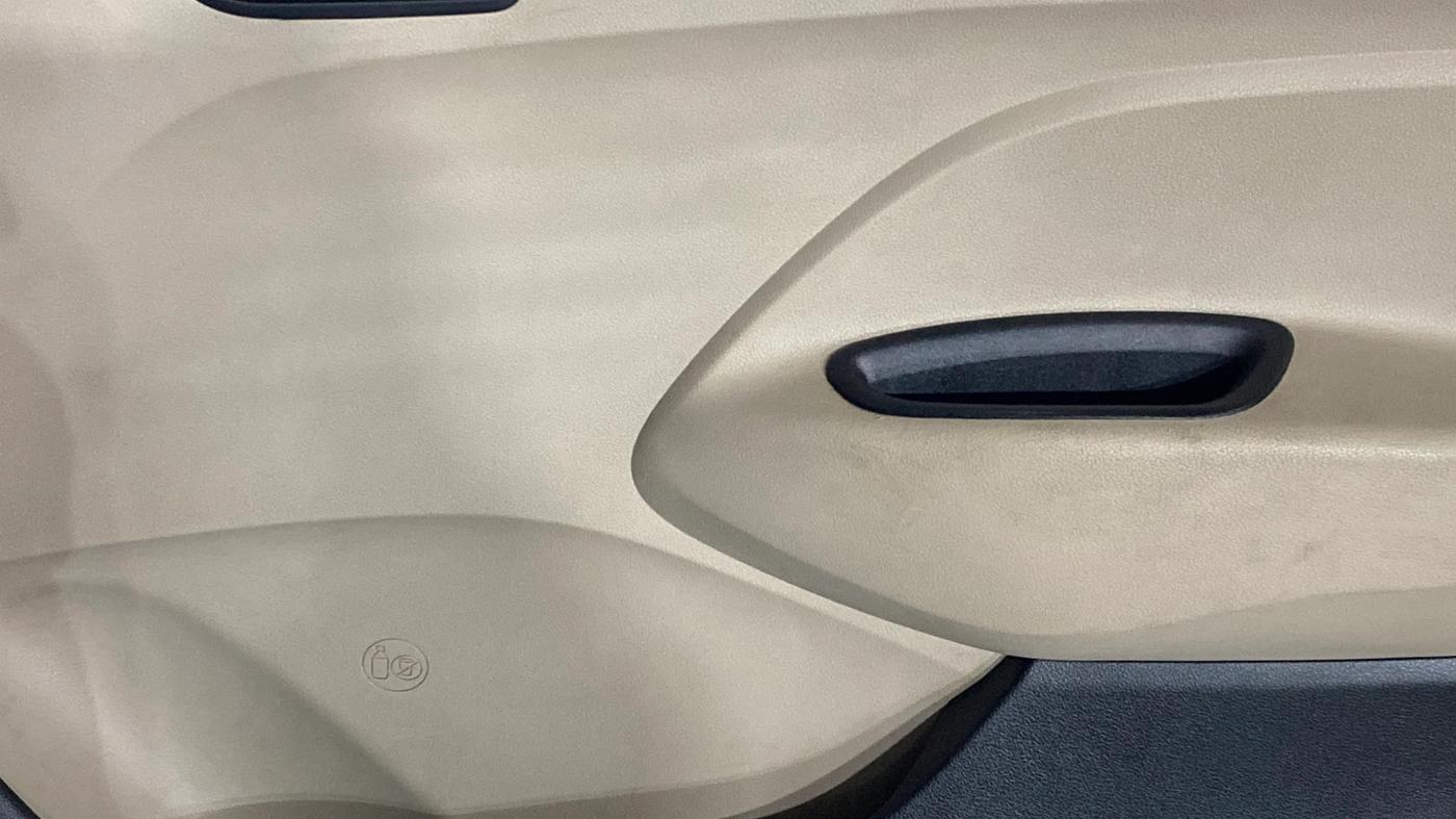 2020 Hyundai NEW SANTRO SPORTZ MT, Petrol, Manual, 45,201 km, Driver Side Door Panels Control