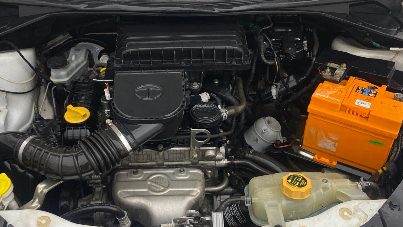 2018 Tata Tiago XM PETROL, Petrol, Manual, 91,359 km, Engine View