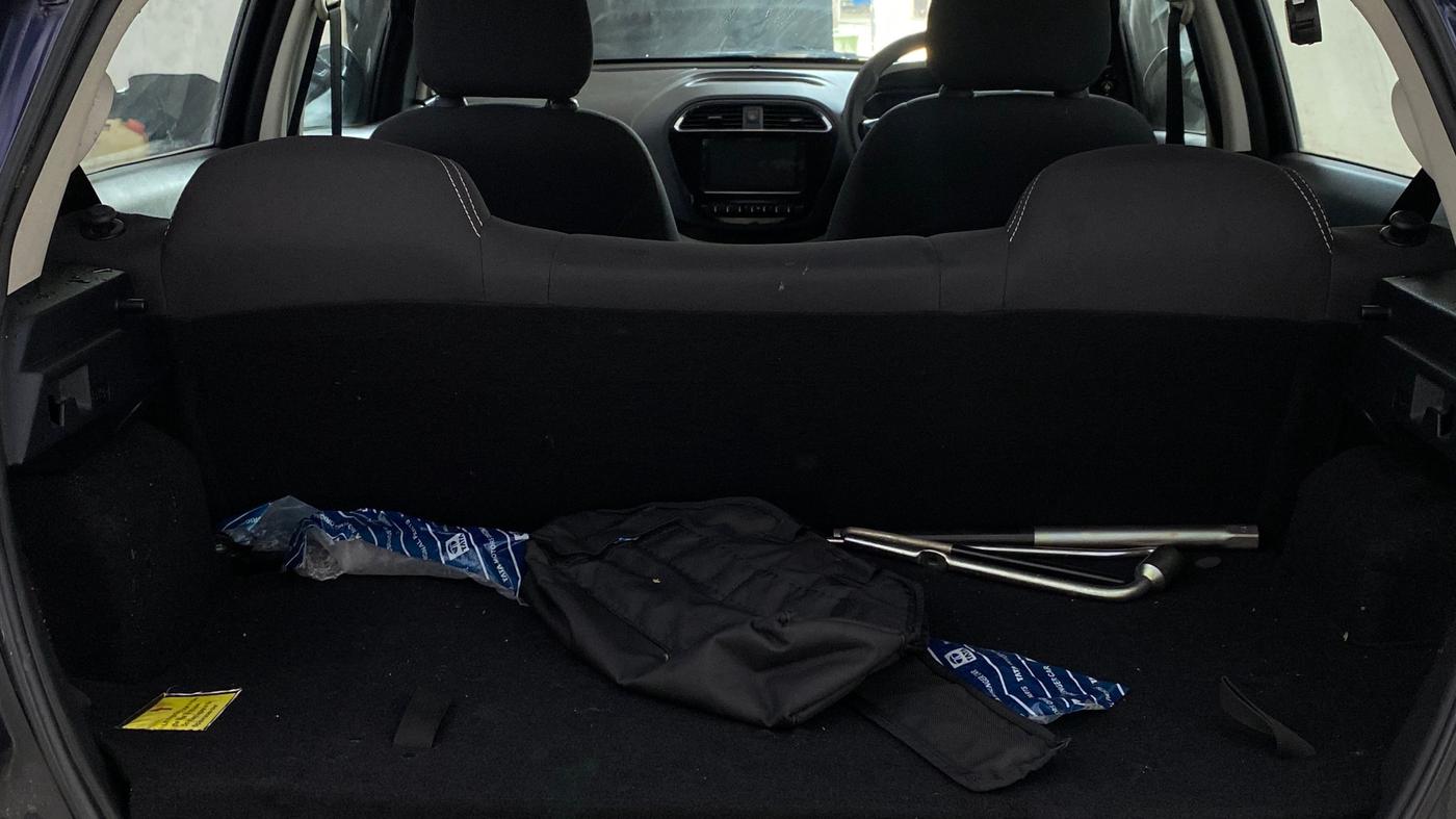 2023 Tata Tiago XZ PLUS CNG, CNG, Manual, 11,972 km, Boot Inside