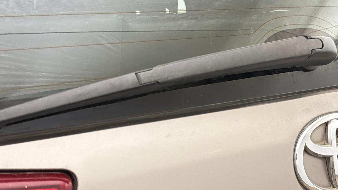 2019 Toyota Innova Crysta 2.7 GX 7 STR MT, Petrol, Manual, 76,419 km, Rear Wiper