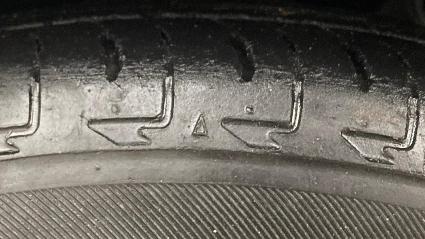 2021 Maruti IGNIS ZETA 1.2, Petrol, Manual, 27,515 km, Left Front Tyre Tread