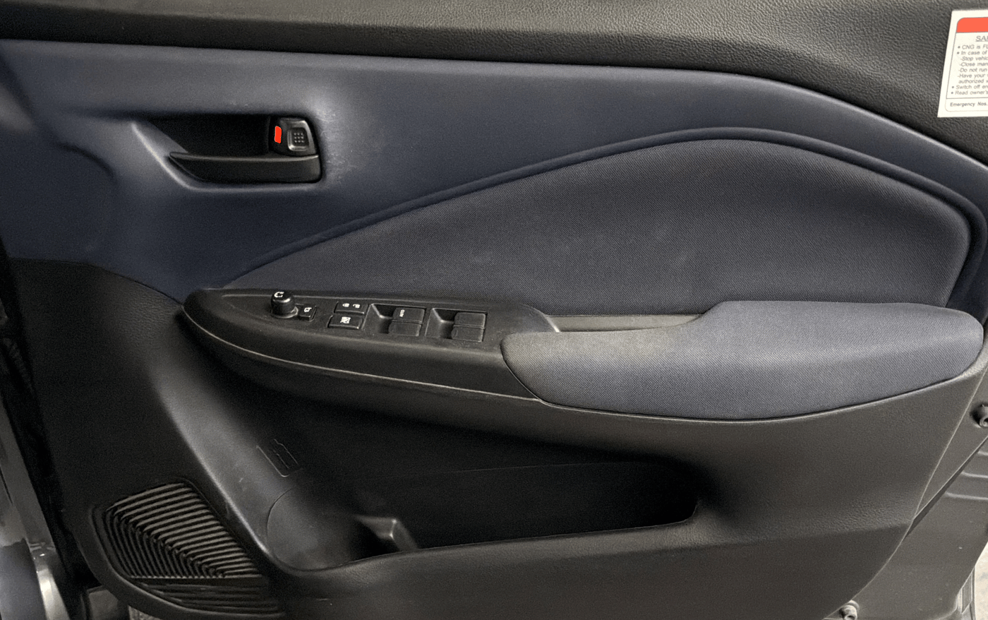 2024 Maruti Baleno DELTA CNG 1.2L, CNG, Manual, 61,735 km, Driver Side Door Panels Control