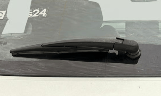 2024 Tata Harrier FEARLESS PLUS DUAL TONE, Diesel, Manual, 23,262 km, Rear Wiper
