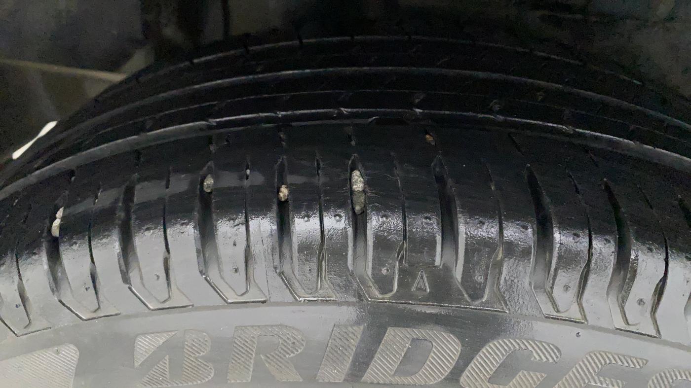 2020 Maruti Dzire ZXI Plus, Petrol, Manual, 40,077 km, Right Rear Tyre Tread