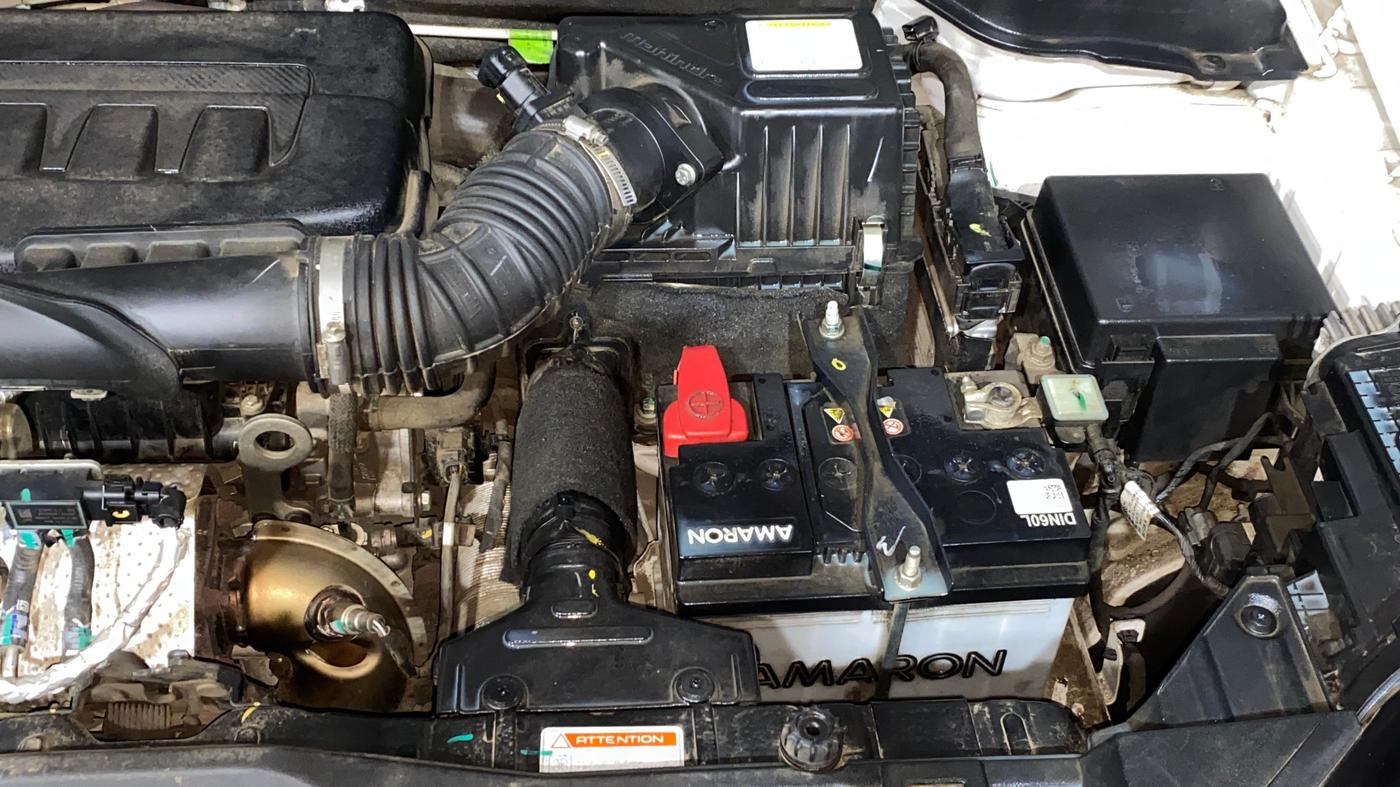 2025 Mahindra XUV 3XO AX7 1.2 TGDi AT, Petrol, Automatic, 16,952 km, Engine View - Left