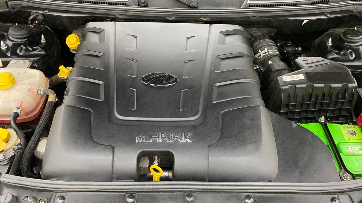 2018 Mahindra XUV500 W7 AT, Diesel, Automatic, 44,384 km, Open Bonet
