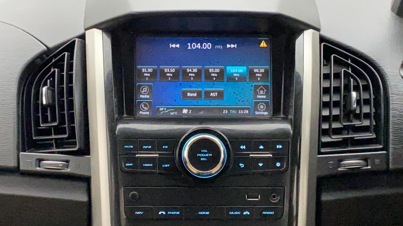 2018 Mahindra XUV500 W7 AT, Diesel, Automatic, 44,384 km, Infotainment System