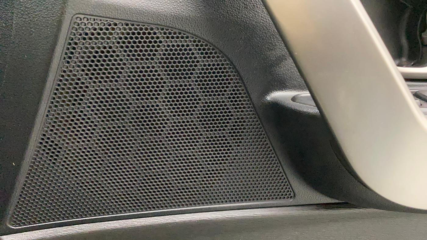 2018 Mahindra XUV500 W7 AT, Diesel, Automatic, 44,384 km, Speaker