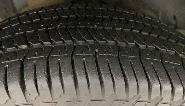 2018 Mahindra XUV500 W7 AT, Diesel, Automatic, 44,384 km, Right Rear Tyre Tread